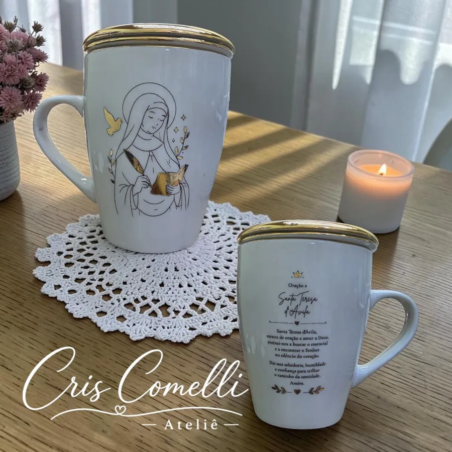 Caneca Santa Teresa d'Ávila pintada à mão com oração no verso